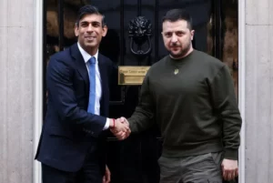 Em Londres, Zelenskiy ganha promessa de treino de pilotos em caças da OTAN