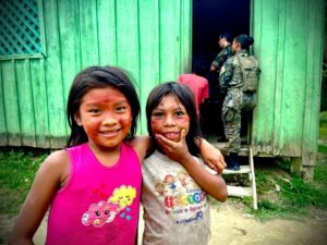 Cmdo Op Cj Amz realiza assistência humanitária na região de Auaris