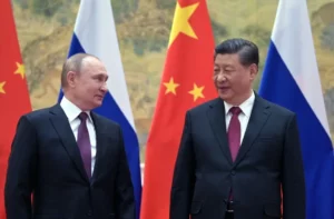 Xi Jinping buscará se posicionar como artífice da paz em visita à Rússia