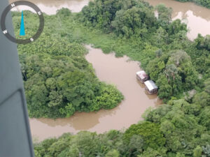 Operação destrói balsas de garimpo ilegal no Vale do Javari