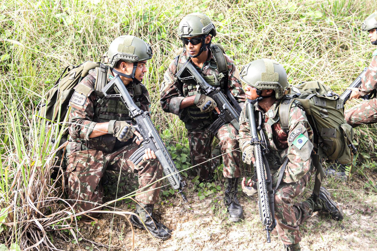 Tropa do Exército Brasileiro se prepara para atividade internacional -  DefesaNet