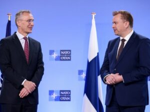 Finlândia será o 31º membro da OTAN na terça-feira