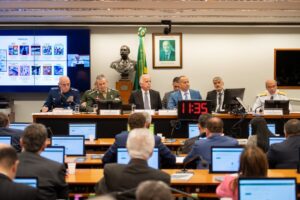 Em audiência na Câmara, Ministro José Mucio defende investimentos em Defesa