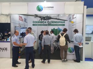 Em feira de drones, Defesa apresenta controle de aerolevantamentos e soluções para a proteção do meio ambiente