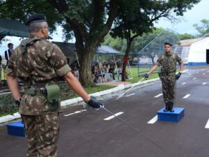 Saiba como funciona a substituição dos comandantes das unidades do Exército