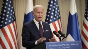 Biden e Putin trocam farpas sobre adesão da Ucrânia à Otan, que “agravaria tensões”