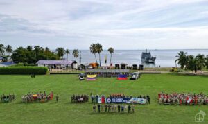 Fragata “Defensora” participa de exercício de assistência humanitária e apoio a desastres na Colômbia