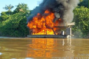 Exército neutraliza dragas de garimpo ilegal na Amazônia