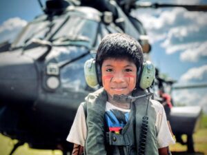 Exército presta assistência social à tribo Karipuna no Amapá