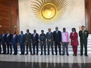 Comandante brasileiro da Missão no Congo reúne-se com líderes militares da União Africana