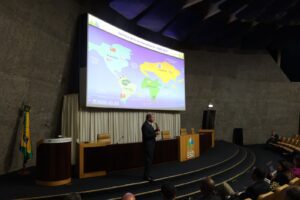 Oficiais do Exército participam de simulação de conflito internacional