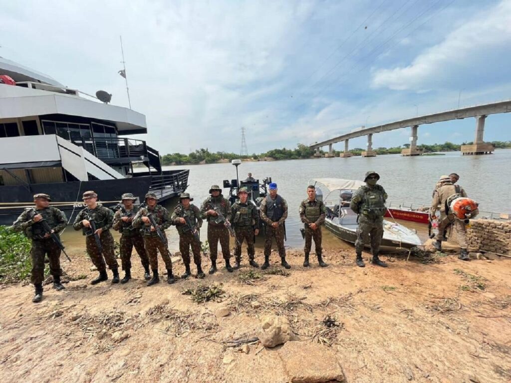 Comandante do Exército visita Forte Pantanal - DefesaNet