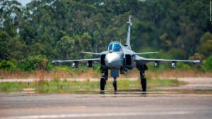 A campanha de ensaio em voo de clima quente que está ocorrendo no país tem como objetivo validar, em uma situação real,