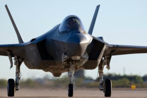 República Tcheca pretende adquirir 24 caças F-35 Lightning II de 5ª geração