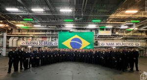 Aspirantex 2024: alunos da Escola Naval embarcam nos navios da Esquadra