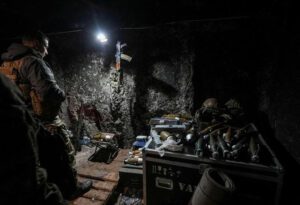 Tropas ucranianas perto de Bakhmut preveem que terão que lutar até o fim da guerra