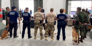 Marinha, Receita e Polícia Federal combatem o tráfico de drogas