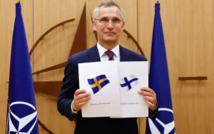 Rússia diz que tomará medidas técnico-militares em resposta à adesão da Suécia à OTAN