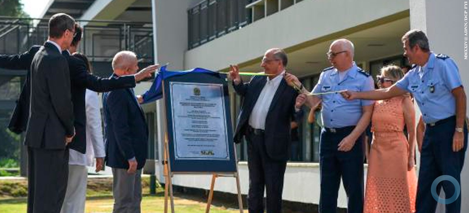 FAB apresenta projetos aeroespaciais ao Presidente da República