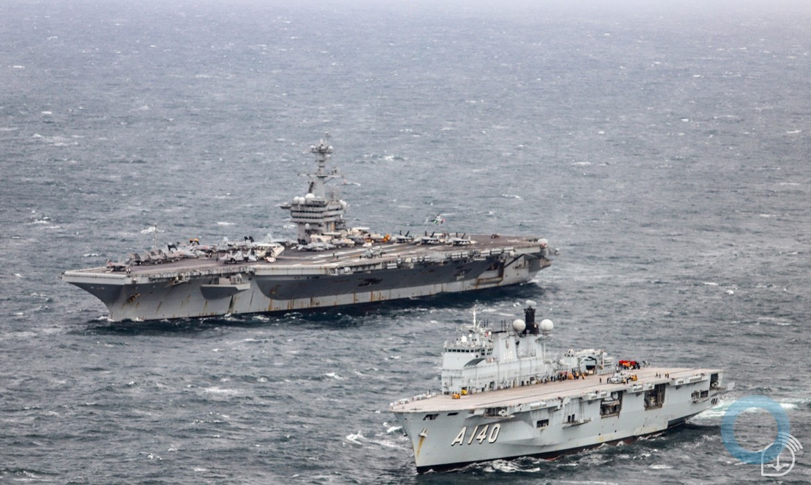 Marinhas do Brasil e dos Estados Unidos realizam operação típica de guerra em apoio às famílias do RS