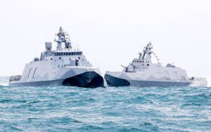 Taiwan coloca em serviço dois novos "assassinos de porta-aviões"