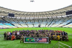 Exércitos Brasileiro e Americano realizam exercício no Maracanã