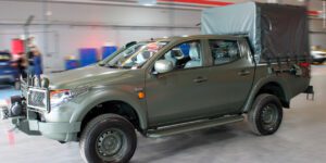 REVO cria versão militarizada da Mitsubishi L200 Triton para uso nas operações mais severas das Forças Armadas