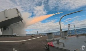 Operação “Lançamento de Armas III - 2024” demonstra a letalidade da Marinha contra novas ameaças