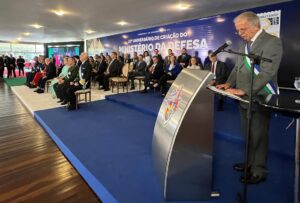 Alistamento militar feminino terá início em 2025