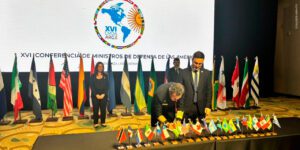 Conferência de Ministros da Defesa das Américas é encerrada com assinatura da Declaração de Mendoza