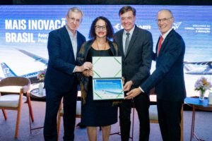 Embraer, MCTI e FINEP celebram acordo para pesquisas de tecnologias de avião sustentável