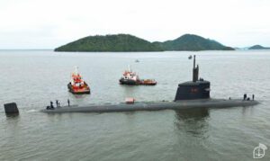 Marinha avalia estabilidade do “Tonelero” em imersão estática no mar