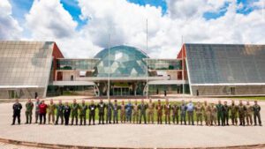 COMAE sedia conferência de planejamento do maior exercício espacial global