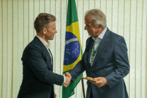 Durante a Cruzex 2024, Brasil e Suécia firmam parceria para cooperação bilateral no setor de defesa