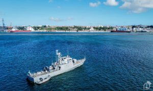 Marinha conduz exercício militar no Porto de Salvador