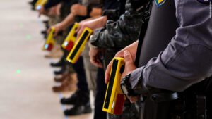 Axon é escolhida como fornecedora oficial de dispositivos TASER para a Secretaria Nacional de Segurança Pública e a Polícia Rodoviária Federal