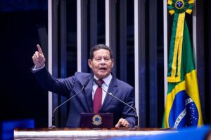 Senador Hamilton Mourao ex General de Exército Foto Senado