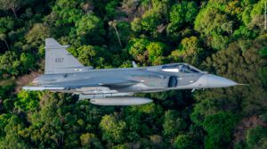 Saab reforça portfólio para o Brasil e destaca sucesso do Programa Gripen na LAAD 2025     