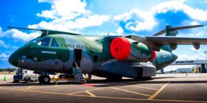 Embraer tem exposição estática na Joint Base Andrews e conclui com sucesso turnê de demonstração do KC-390 Millennium nos EUA