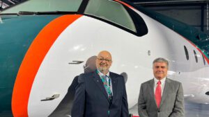 Akaer consolida parceria estratégica no rollout do avião sustentável D328eco