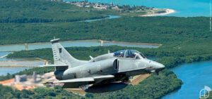 Aviação Naval amplia capacidade operacional com caças AF-1 Skyhawk