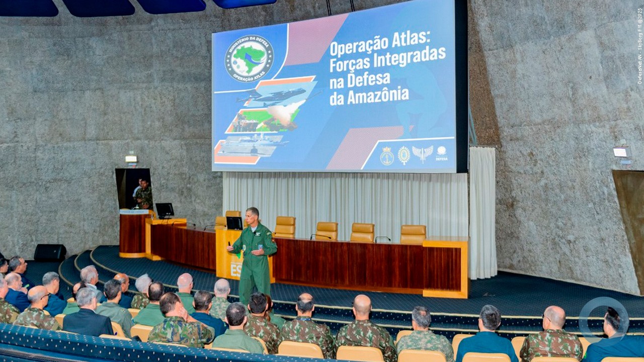 Em Brasília, Ministro da Defesa confere os resultados das ações logísticas da Operação Atlas