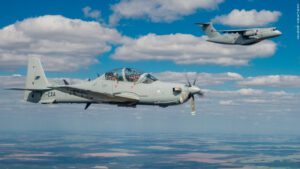 Embraer e Força Aérea Portuguesa celebram marcos importantes com a entrega do terceiro KC-390 e voo inaugural do A-29N