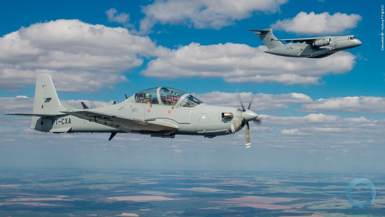 Embraer e Força Aérea Portuguesa celebram marcos importantes com a entrega do terceiro KC-390 e voo inaugural do A-29N