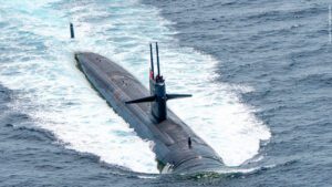 Submarinos dos EUA operam próximos ao Ártico após escalada verbal entre Trump e Medvedev