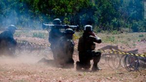 Prontidão e poder de combate: centenas de militares participam de certificação da Força de Emprego Estratégico em Betione (MS)