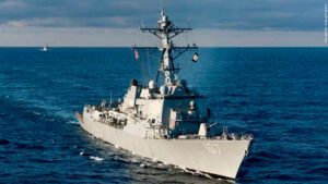 EUA Enviam Força-Tarefa Naval para Águas Próximas à Venezuela: Maduro Convoca 4,5 Milhões de Milicianos em Resposta