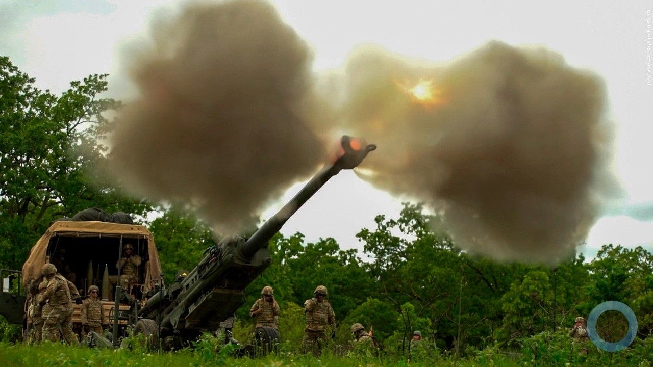 O renascimento da artilharia: conheça o obuseiro leve M777