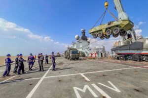 Ministro da Defesa acompanha demonstração de operações ribeirinhas no Pará