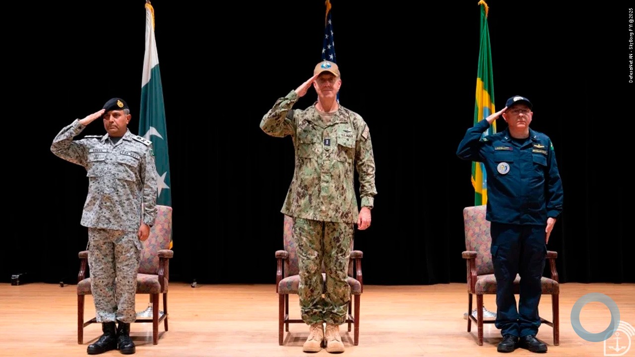 Marinha do Brasil lidera pela quarta vez Força internacional contra pirataria em área estratégica